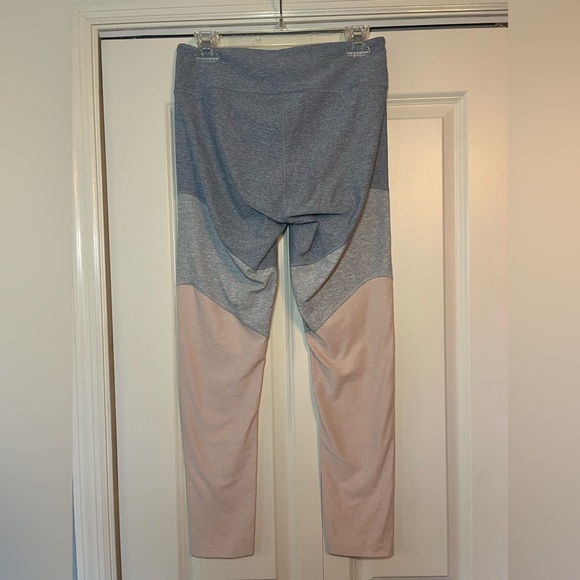 Outdoor Voices leggings. Size Large. - Picture 2 of 6